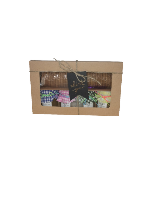 Caja de Regalo Del Palo Al Pote – Mermeladas Artesanales con Galletas y Cuchara (Mangó, Carambola, Guanabana, Guineo)