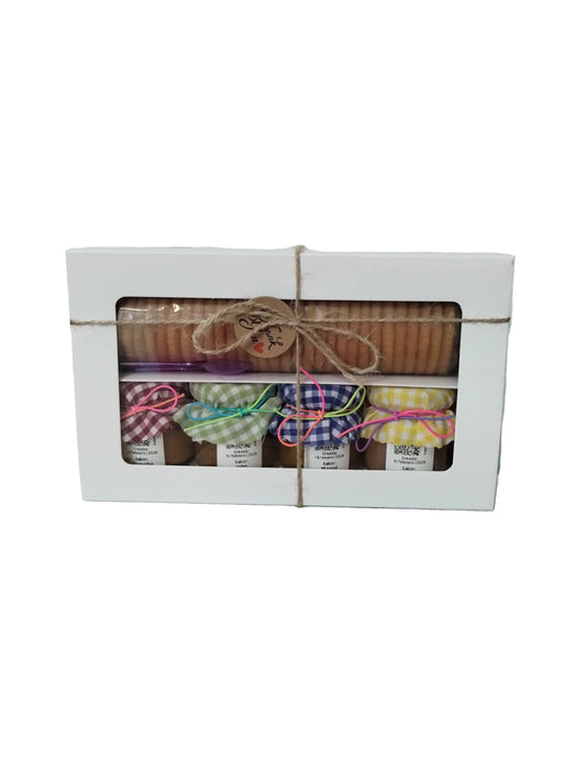 Guayaba, Jobo, Mangó, Guineo ~ Caja de Regalo con Galletas