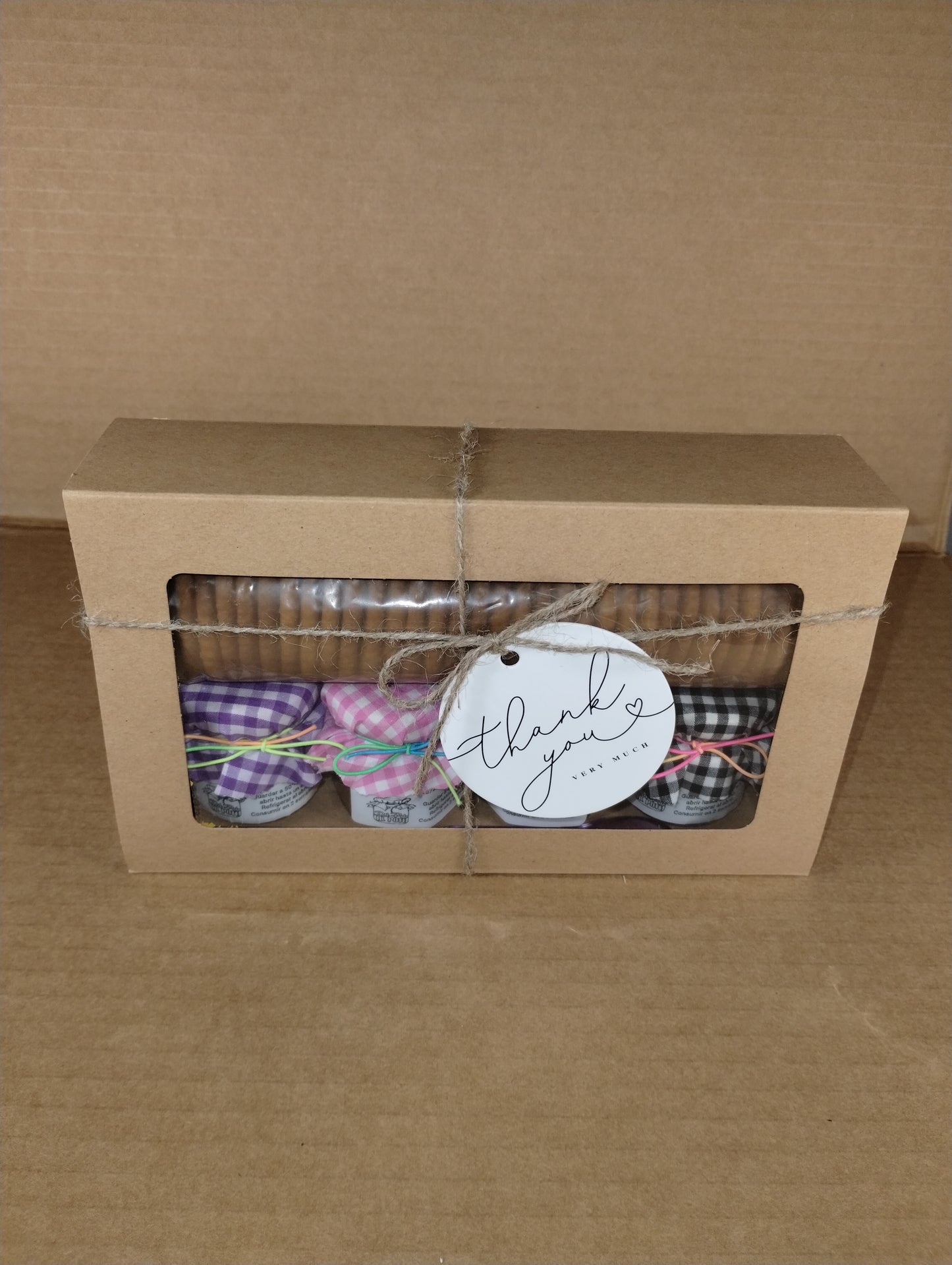 Acerola, Carambola, Mangó, Tamarindo - Caja de Surtido de Mermeladas con Galletas y Cuchara